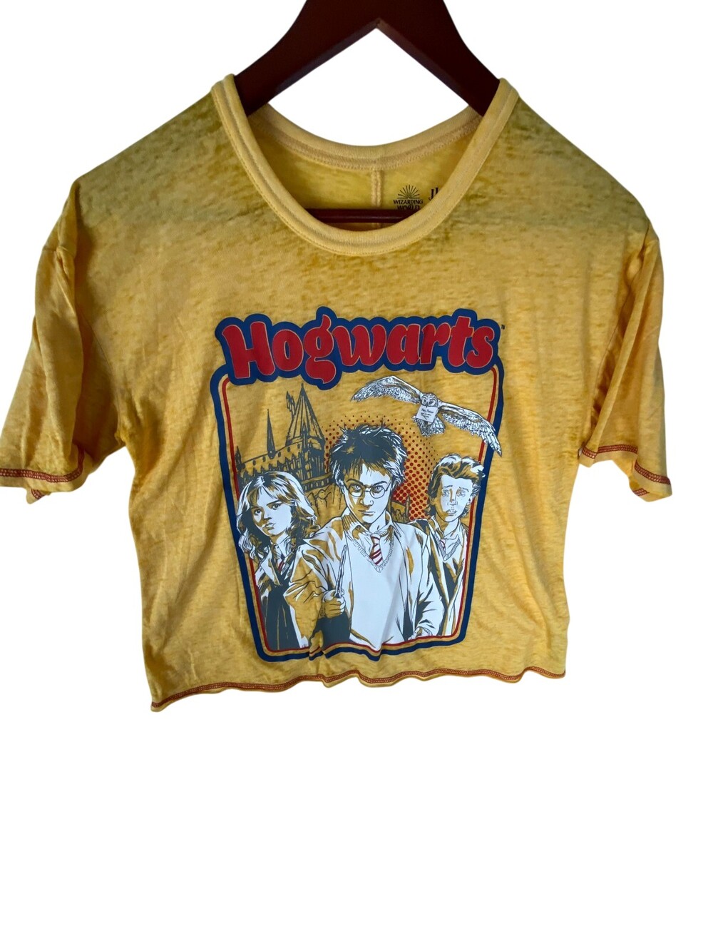 Harry Potter Wizarding World T-Shirt Women's Small Yellow Graphic Print Hogwarts